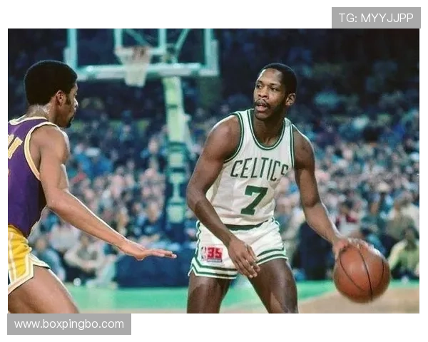 内特·阿奇博尔德无球穿插主导进攻，改变70年代控卫得分结构