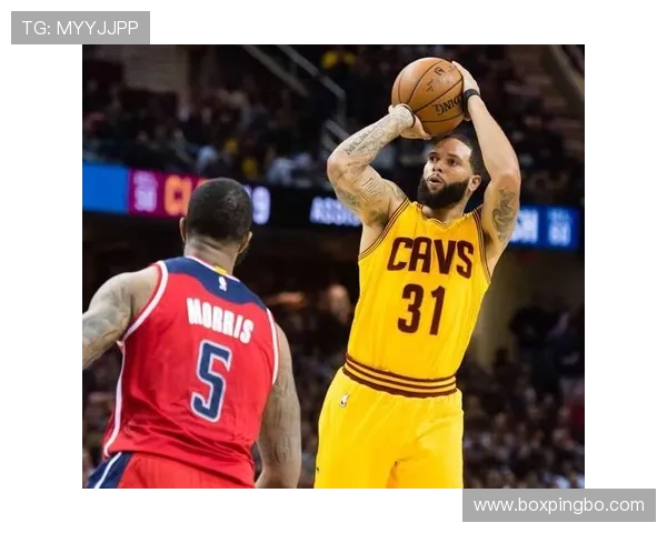 德隆·威廉姆斯通过精准挡拆组织提升球队进攻节奏明显优于现役控卫